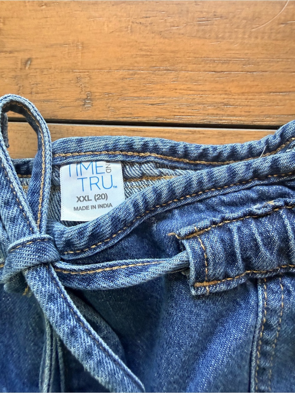 Time and Tru Blue Denim Elastic Waist Drawstring Shorts - Picture 4 of 9